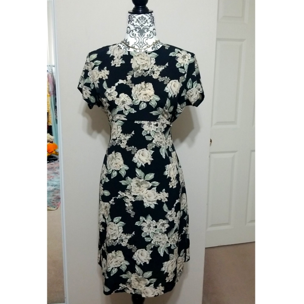 Vintage, in sync floral dress, medium